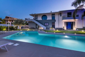 Villa Teocrito with private pool